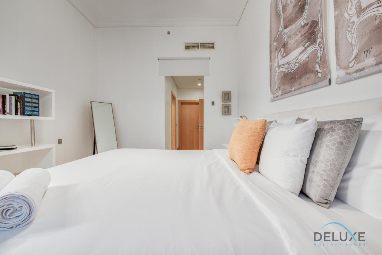 Lively 1 Bedroom At Al Nabat Shoreline 8 Palm Jumeirah By Deluxe Holiday Homes Dubái Exterior foto